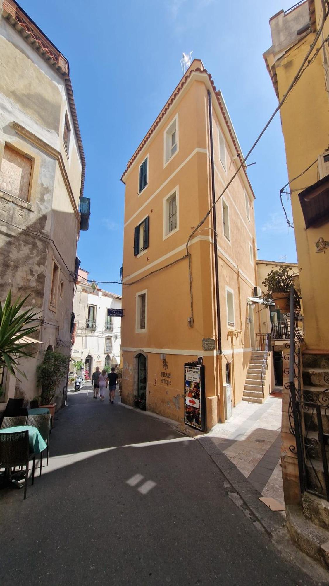 Casa Diana *